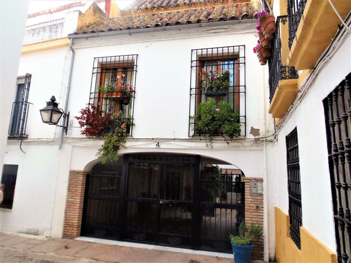 La Retama Del Alcázar